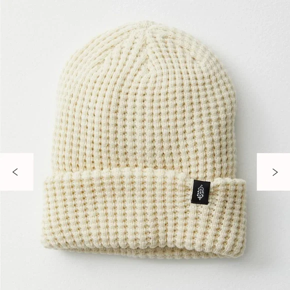 Free People Movement Winter White Cool Down Beanie acrylic hat warm soft cream - Picture 4 of 10
